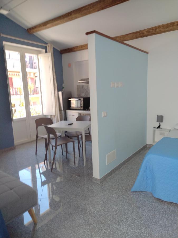 La Reggia Apartments Milazzo Luaran gambar