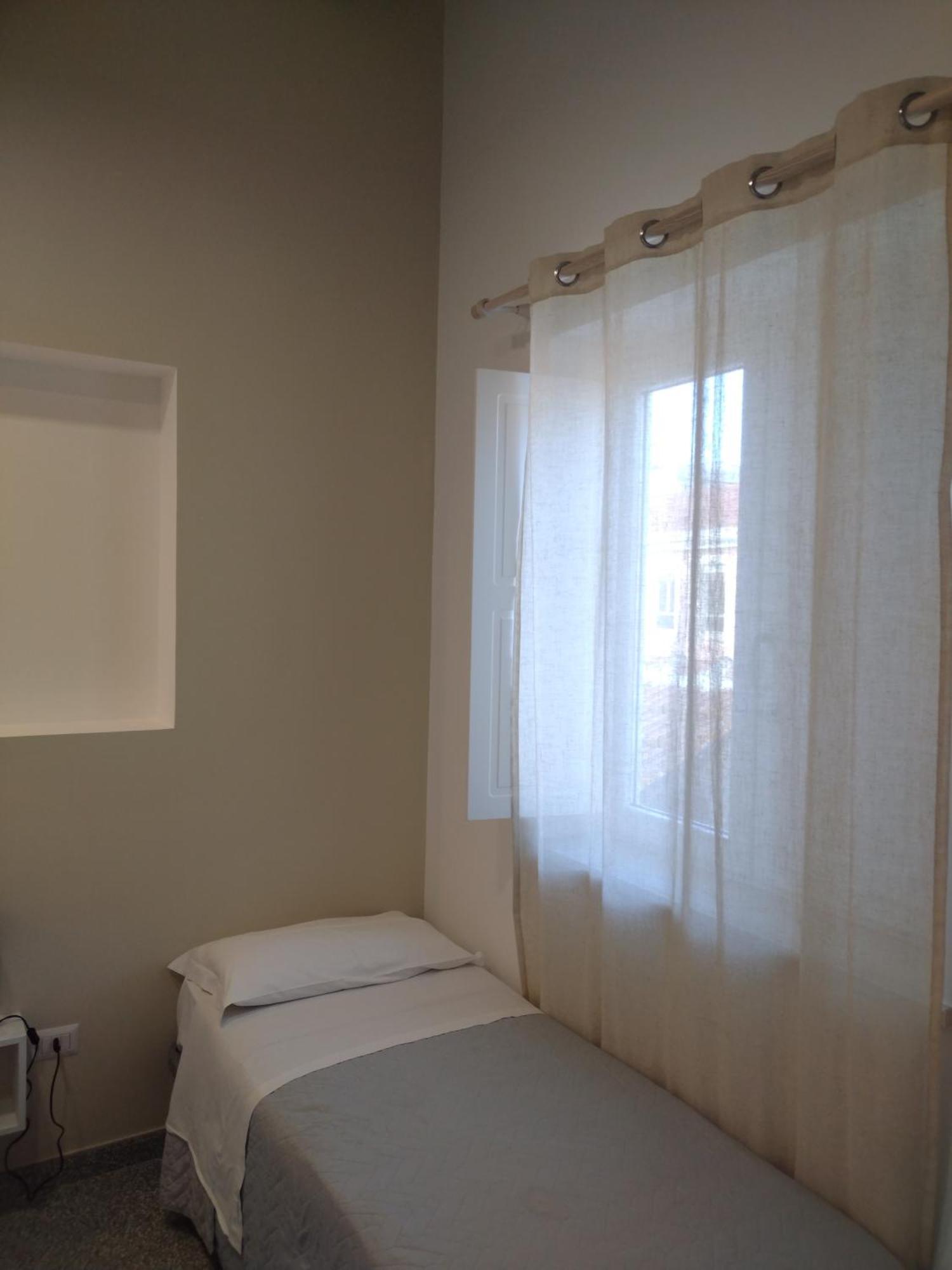 La Reggia Apartments Milazzo Luaran gambar