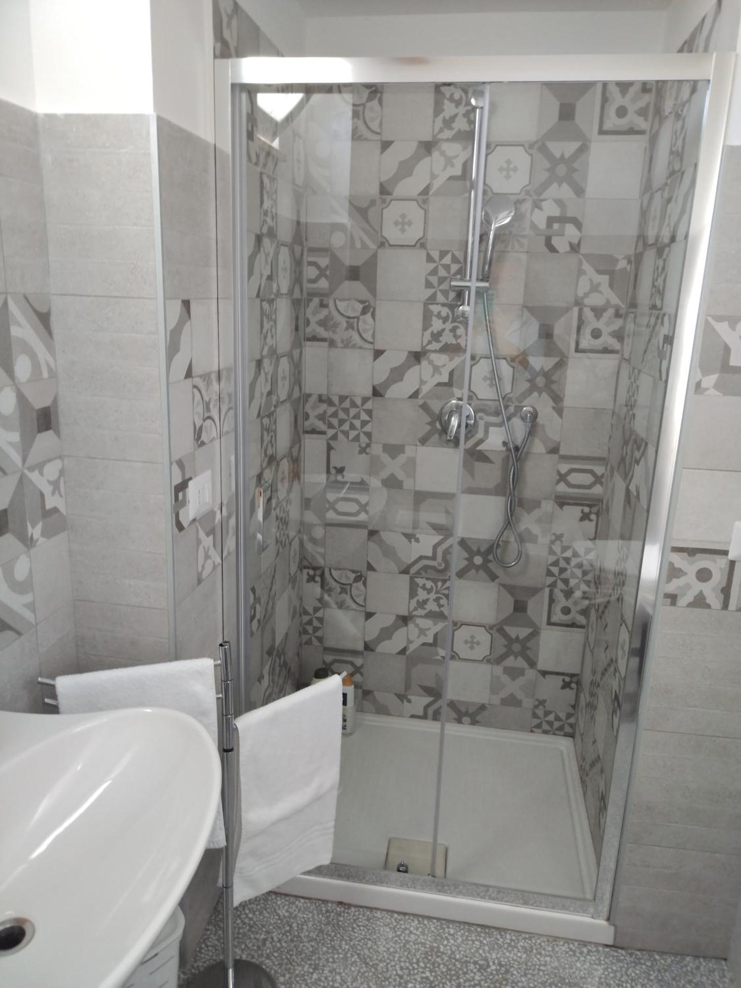 La Reggia Apartments Milazzo Luaran gambar